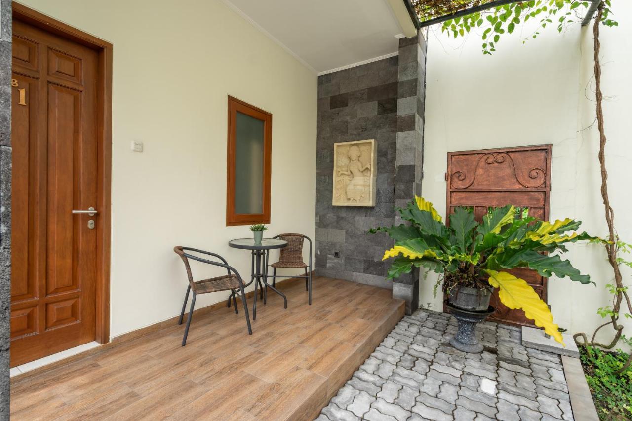 Oyo 2347 Griya Patran Hotel Ngabean Exterior photo